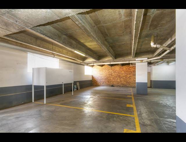 1 BEDROOM APARTMENT FOR SALE IN BRAAMFONTEIN